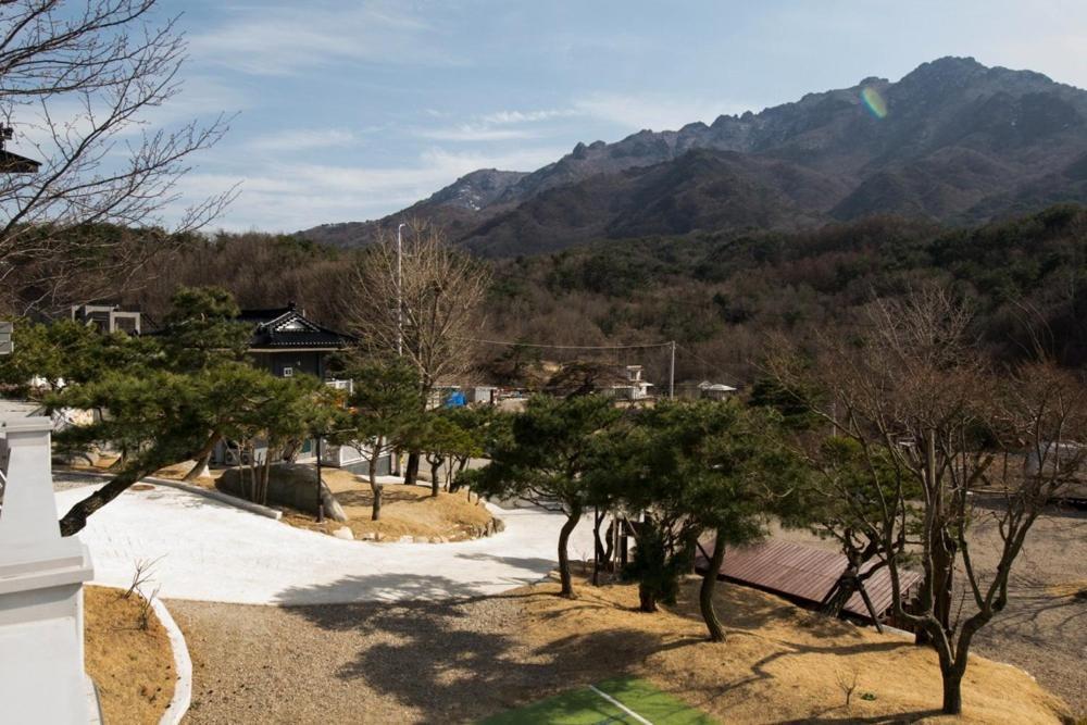 Gayagyeong Hotel Seongju Exterior foto