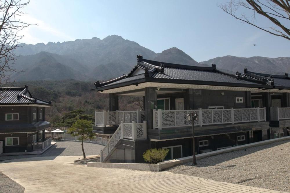 Gayagyeong Hotel Seongju Exterior foto